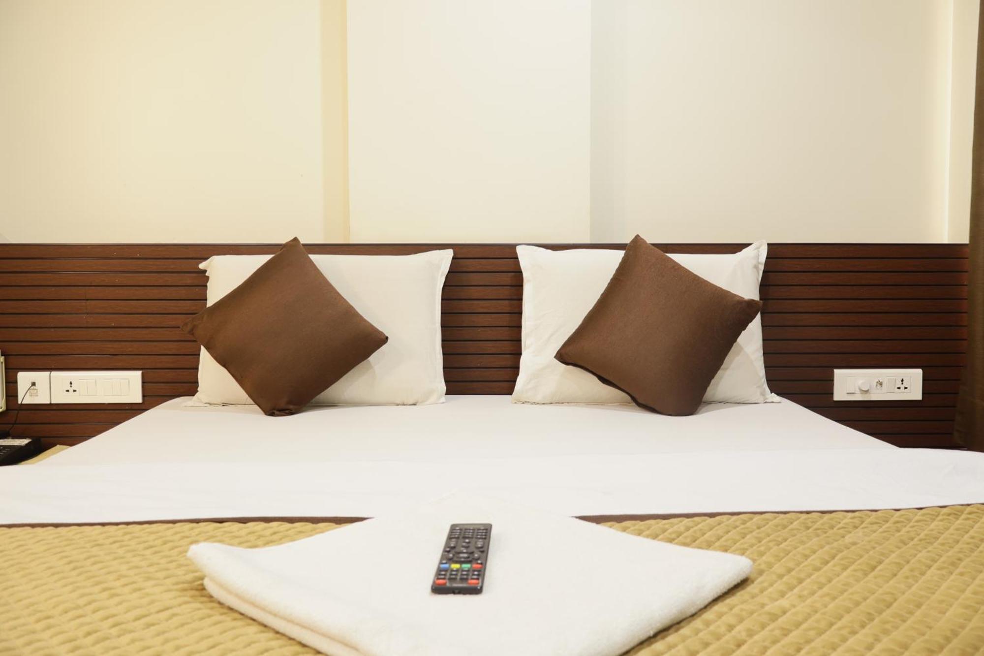 Hotel Kabir Ahmadábád Kültér fotó