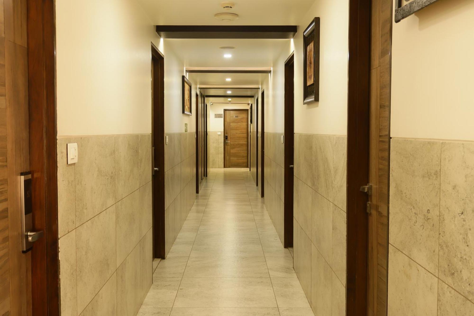 Hotel Kabir Ahmadábád Kültér fotó