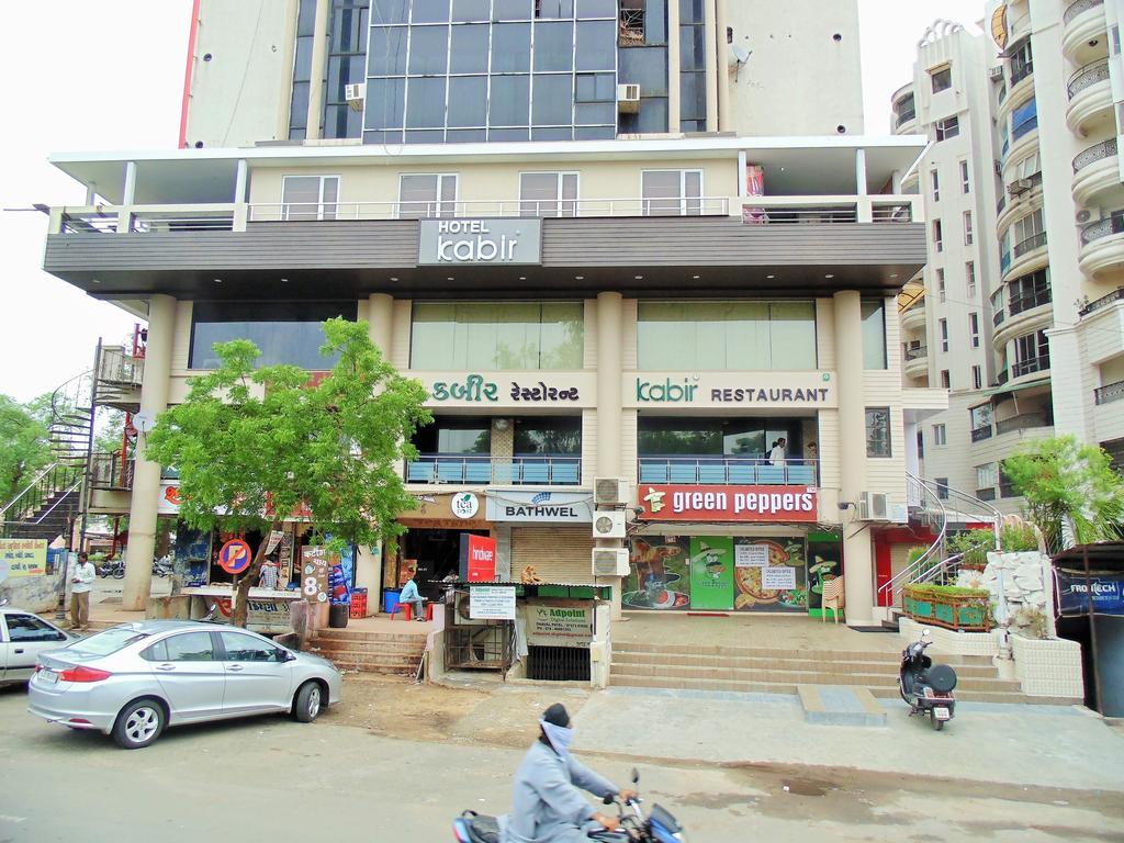 Hotel Kabir Ahmadábád Kültér fotó